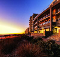 Oaks Plaza Pier - Accommodation Fremantle