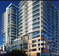 Resort Style Luxury City Apartment  Free Car Parking - Accommodation Fremantle