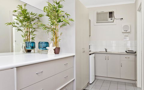 Glenelg Oasis Studios - Accommodation Fremantle 7