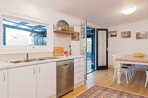 The Other House - Accommodation Fremantle 11