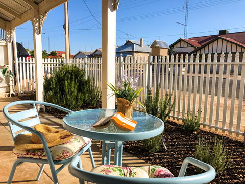 Inglenook Cottage - Accommodation Fremantle 1