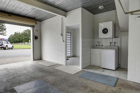 Tasman Beachside Apartment - Accommodation Fremantle 11