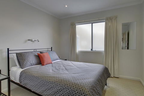 Tasman Beachside Apartment - Accommodation Fremantle 8