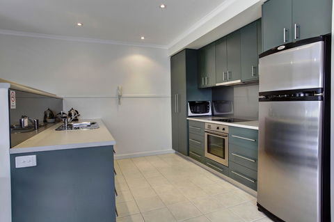 Tasman Beachside Apartment - Accommodation Fremantle 3