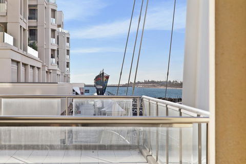Glenelg Seaside Apartment - Accommodation Fremantle 0