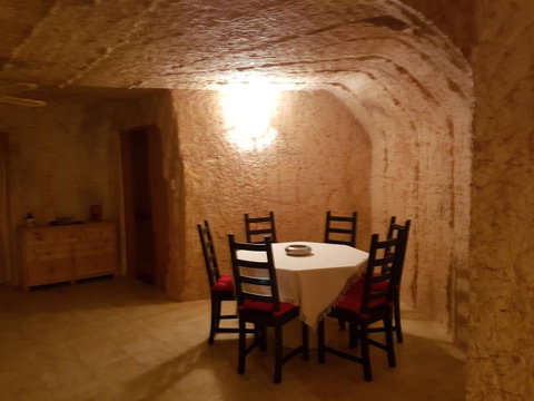 Underground Gem - Accommodation Fremantle 8
