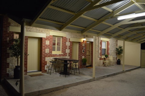 Two Cow Cottage Bed & Breakfast - Accommodation Fremantle 32