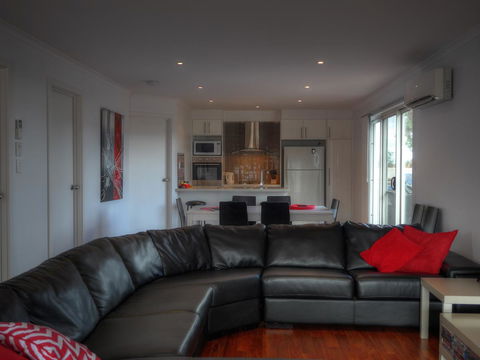 Home On Torrens - Accommodation Fremantle 28