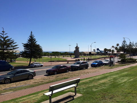 Adelaide - Semaphore Beach Front - Accommodation Fremantle 24