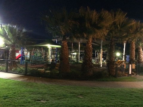 Adelaide - Semaphore Beach Front - Accommodation Fremantle 28