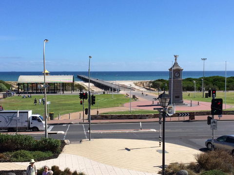 Adelaide - Semaphore Beach Front - Accommodation Fremantle 25