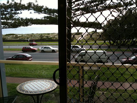 Adelaide - Semaphore Beach Front - Accommodation Fremantle 9