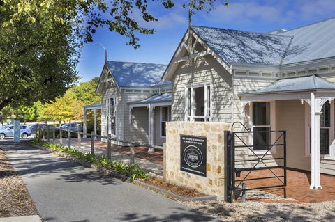 Grandview Accommodation - The Elm Tree Apartments - Accommodation Fremantle 0