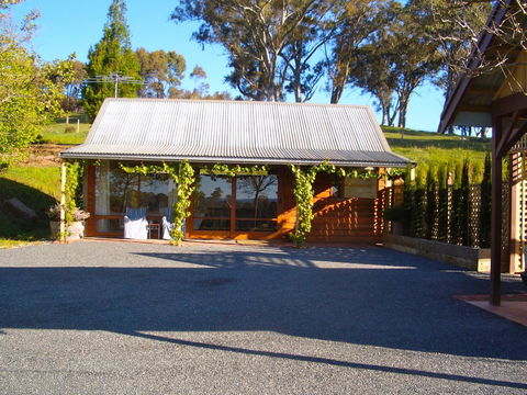 STUDIO ECHUNGA Adelaide Hills - Accommodation Fremantle 16