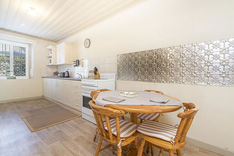Stoneleigh Cottage Bed And Breakfast - Accommodation Fremantle 6