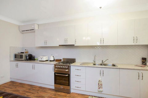 Hahndorf House B&B - Accommodation Fremantle 7