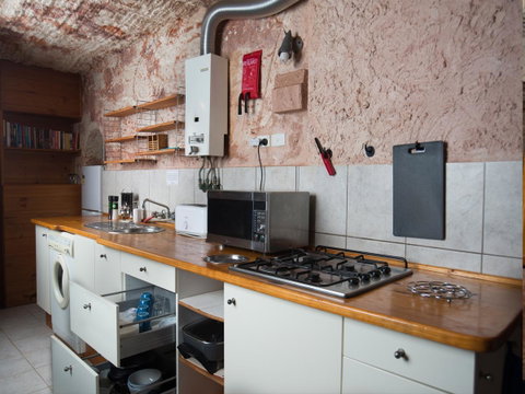 Ali\'s Underground Studio - Accommodation Fremantle 4