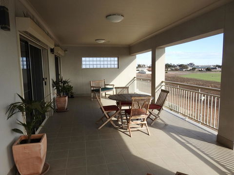 Rezare House Bed & Breakfast - Accommodation Fremantle 18