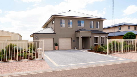 Rezare House Bed & Breakfast - Accommodation Fremantle 0