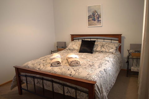 Lazy Days Cottage - Victor Harbor - Accommodation Fremantle 3
