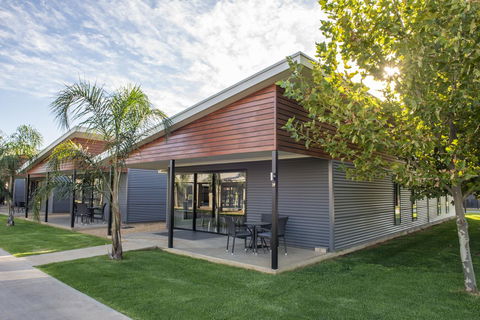 Paringa Resort - Accommodation Fremantle 0