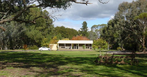 Camawald Coonawarra Cottage B&B - Accommodation Fremantle 0