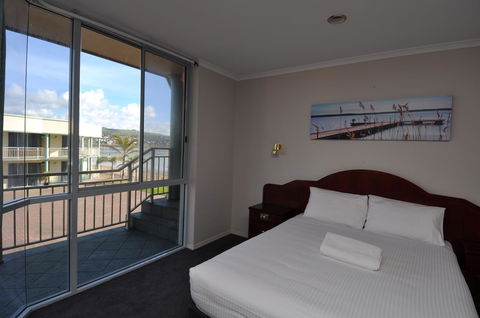 Hilton Beachfront Motel - Accommodation Fremantle 34