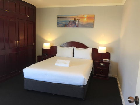 Hilton Beachfront Motel - Accommodation Fremantle 8
