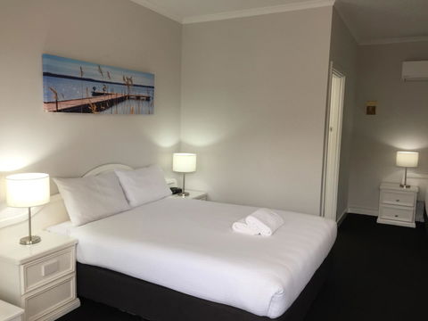 Hilton Beachfront Motel - Accommodation Fremantle 5