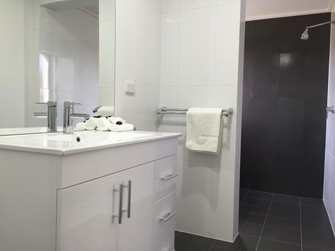 Hilton Beachfront Motel - Accommodation Fremantle 37