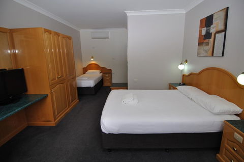 Hilton Beachfront Motel - Accommodation Fremantle 36