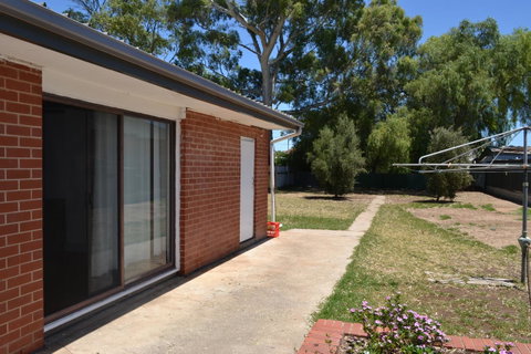 Prospect Holiday House - Accommodation Fremantle 8
