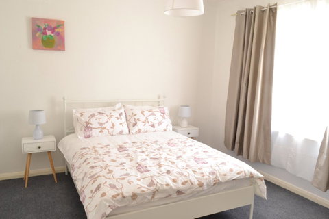 Prospect Holiday House - Accommodation Fremantle 1
