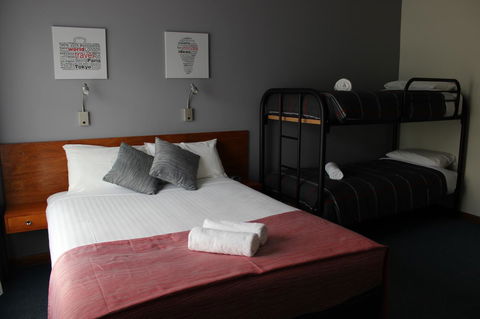 105 On The Park - Accommodation Fremantle 4