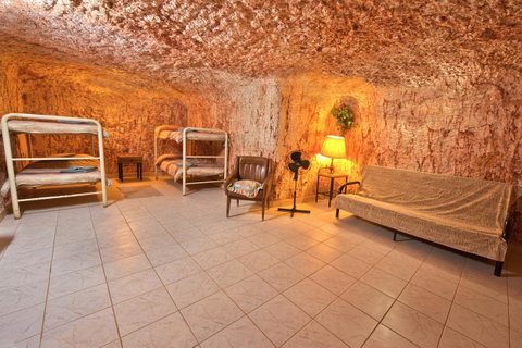 Radeka Downunder Underground Motel - Accommodation Fremantle 4