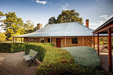 Jacobs Estate Cottage - Accommodation Fremantle 0
