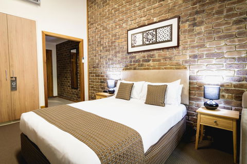 The Lodge By Manna - Accommodation Fremantle 2