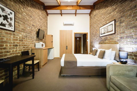 The Lodge By Manna - Accommodation Fremantle 1