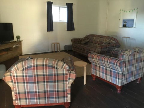35 Trevena Road - Accommodation Fremantle 6