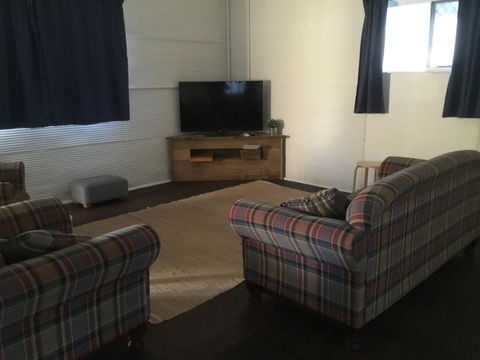35 Trevena Road - Accommodation Fremantle 3