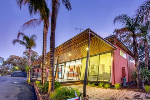 BIG4 Renmark Riverfront Holiday Park - Accommodation Fremantle 26