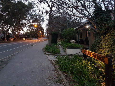 Possum Cottage - Accommodation Fremantle 12