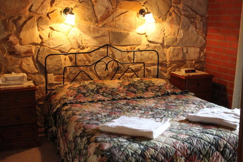 Langmeil Cottages - Accommodation Fremantle 7