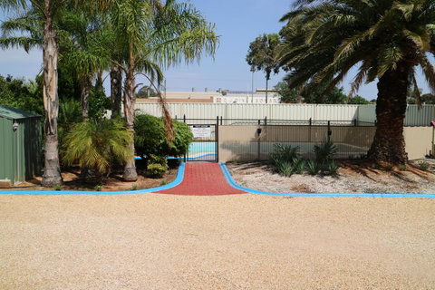 Renmark Motor Inn - Accommodation Fremantle 4