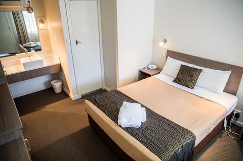Lilac City Motor Inn & Steakhouse - Accommodation Fremantle 29