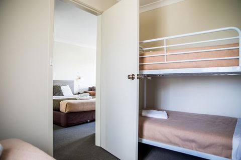 Lilac City Motor Inn & Steakhouse - Accommodation Fremantle 20