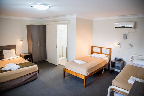 Lilac City Motor Inn & Steakhouse - Accommodation Fremantle 21