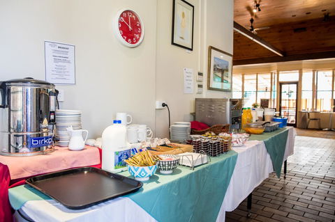 Lilac City Motor Inn & Steakhouse - Accommodation Fremantle 2