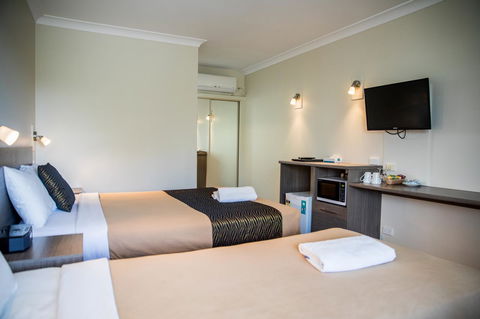 Lilac City Motor Inn & Steakhouse - Accommodation Fremantle 5