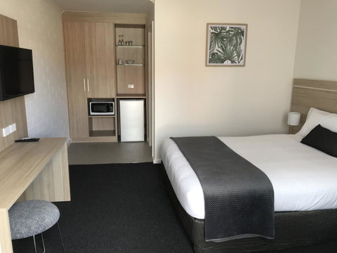 Frewville Motor Inn - Accommodation Fremantle 0